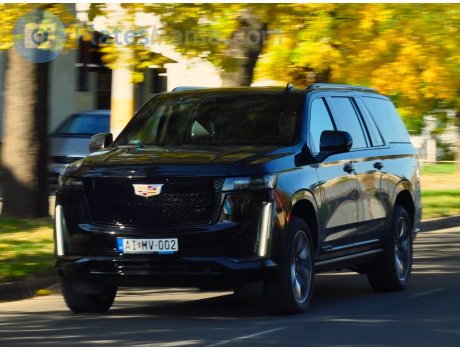 AI MV-002, Cadillac Escalade