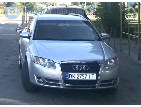 BK 2757 IT, Audi A4