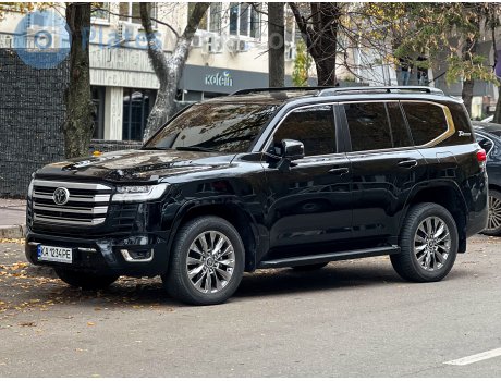 KA 1234 PE, Toyota Land Cruiser