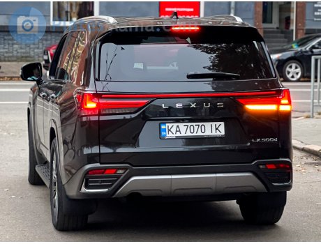 KA 7070 IK, Lexus LX