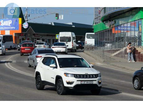 37 XN 028, Jeep Compass