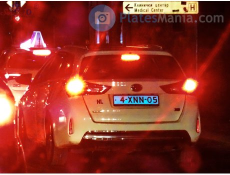 4-XNN-05, Toyota Auris