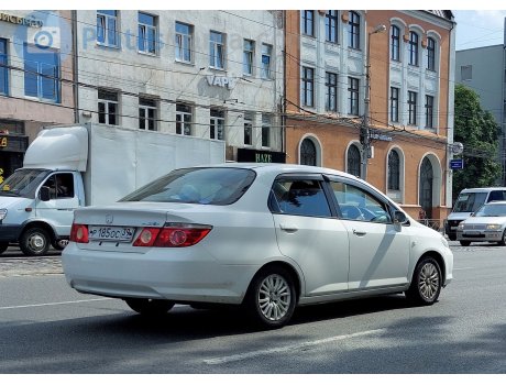 р185ос39, Honda Fit