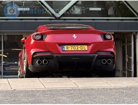 R-702-DL, Ferrari Portofino