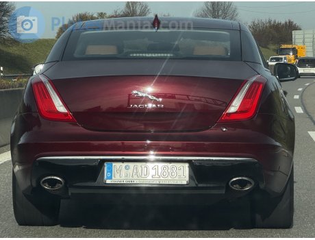 M AD 1881, Jaguar XJ