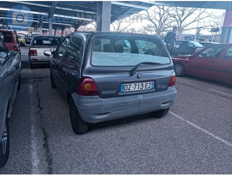 DZ-713-EZ, Renault Twingo