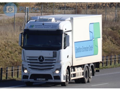 GD 699TX, Mercedes-Benz Actros