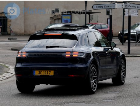 JC 1117, Porsche Macan