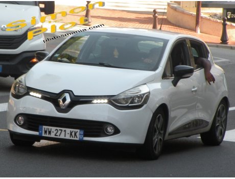 WW-271-KK, Renault Clio