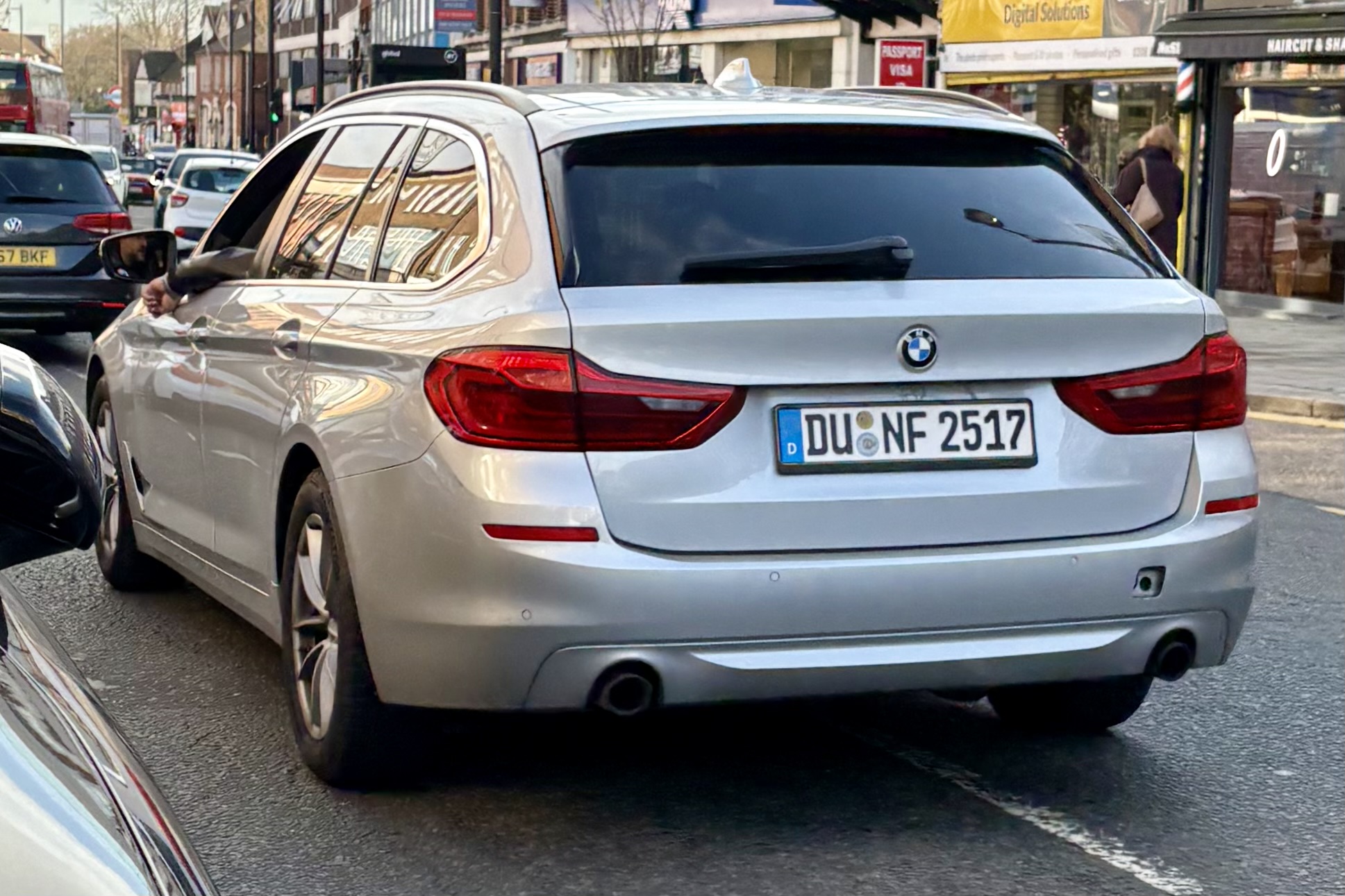 DU NF 2517, BMW 5 Series 7th gen Touring (G31), 2017–2020