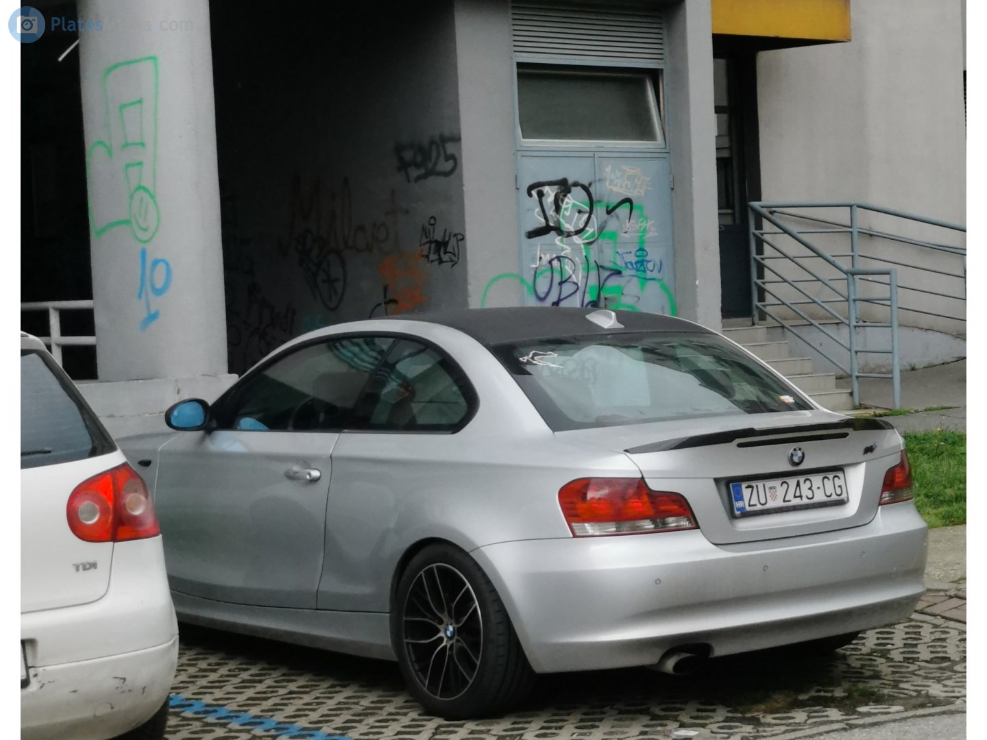 ŽU 243-CG, BMW 1 Series 1st gen 3-door Hatch (E81), 2007–2012
