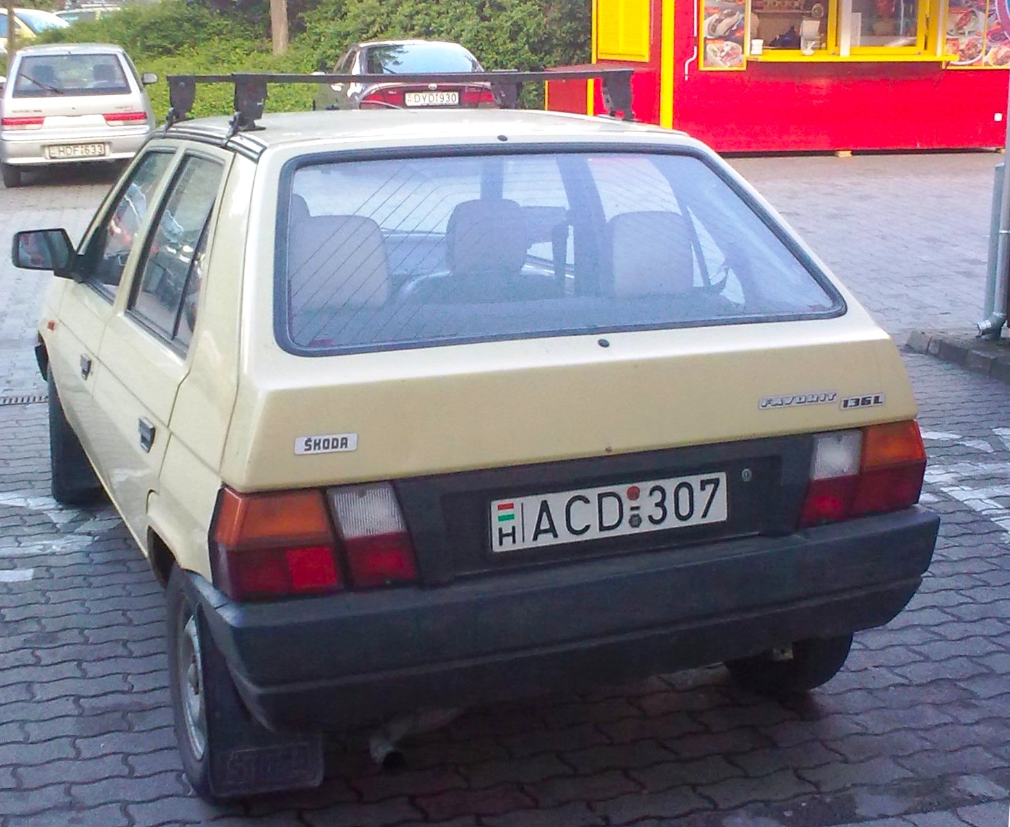 ACD-307, Skoda Favorit 1st gen Hatch (Type 781), 1987–1995