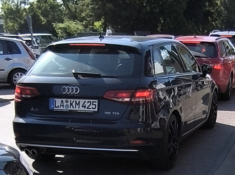 LA KM 425, Audi A3 3rd gen Sportback (8VA/8VF), facelift, 2016–2020