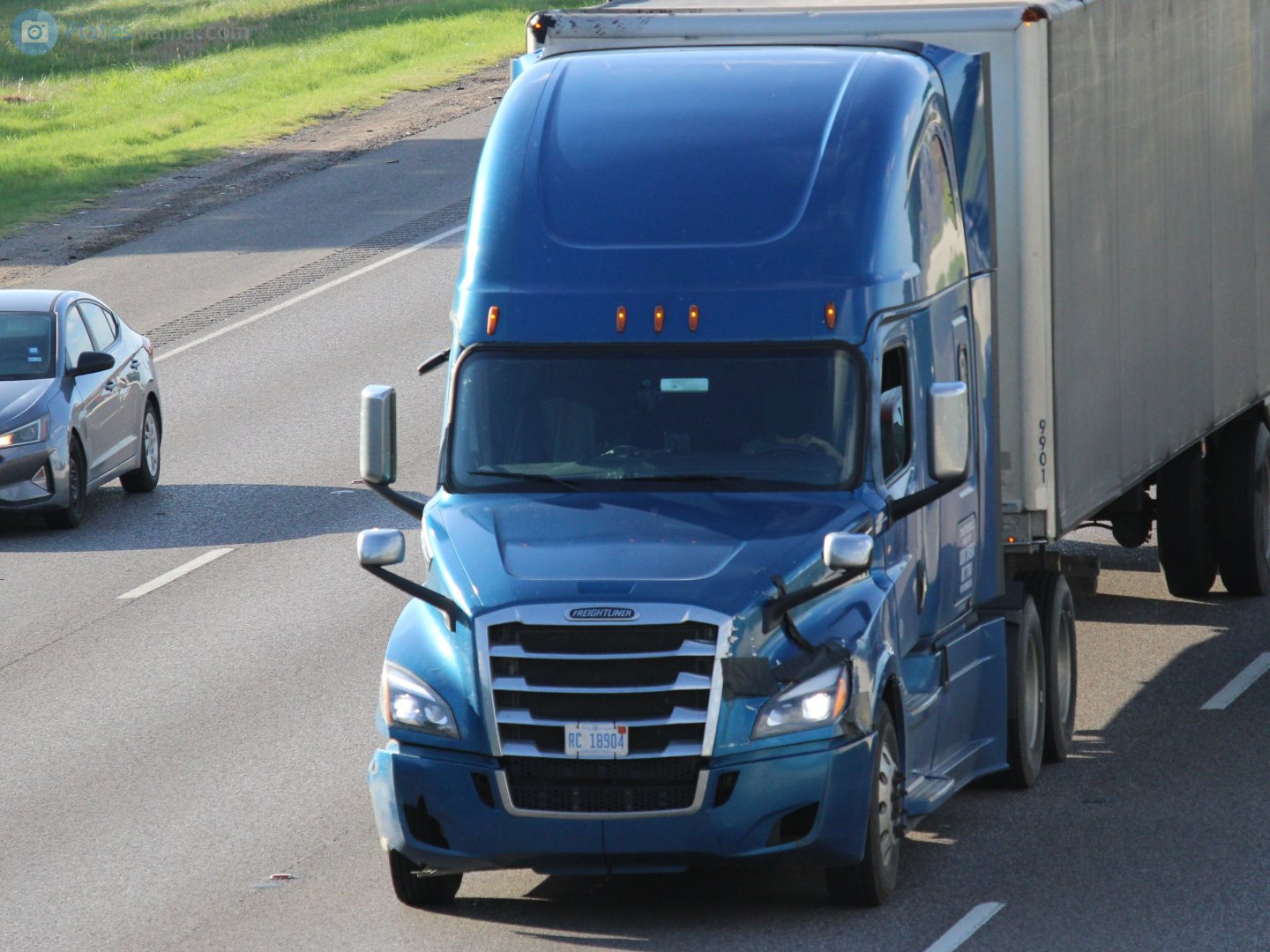 RC 18904, Freightliner Cascadia 3rd/4th gen New Cascadia (2017–)