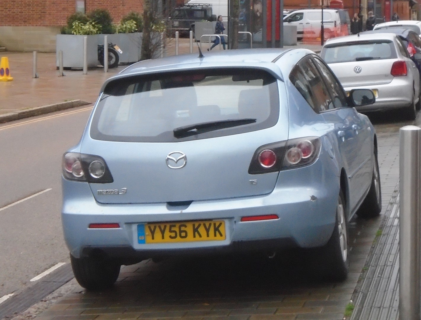 YY56KYK, Mazda 3 1st gen Hatch (BK), 2003–2009