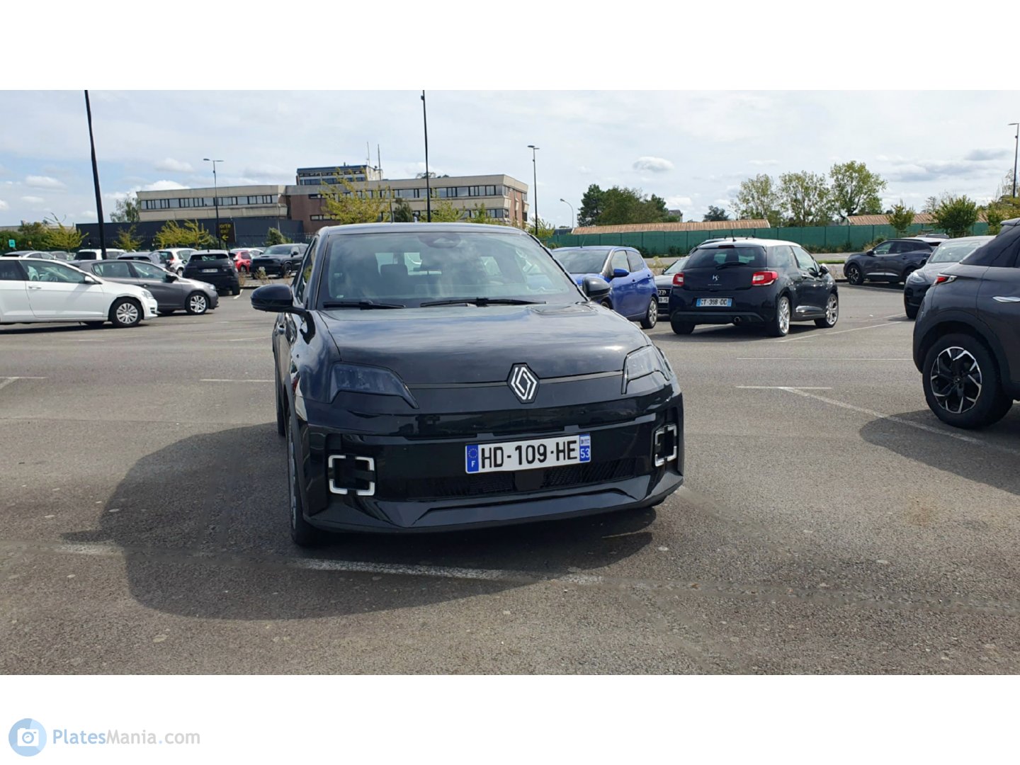 HD-109-HE, Renault 5 3rd gen E-Tech, 2024–