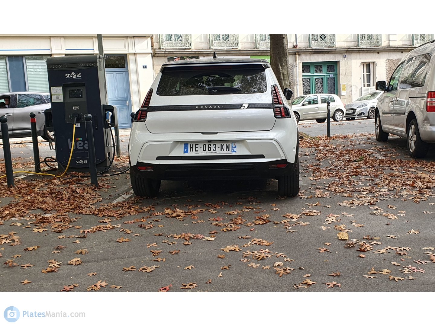 HE-063-KN, Renault 5 3rd gen E-Tech, 2024–