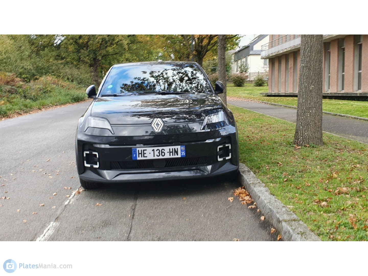 HE-136-HN, Renault 5 3rd gen E-Tech, 2024–