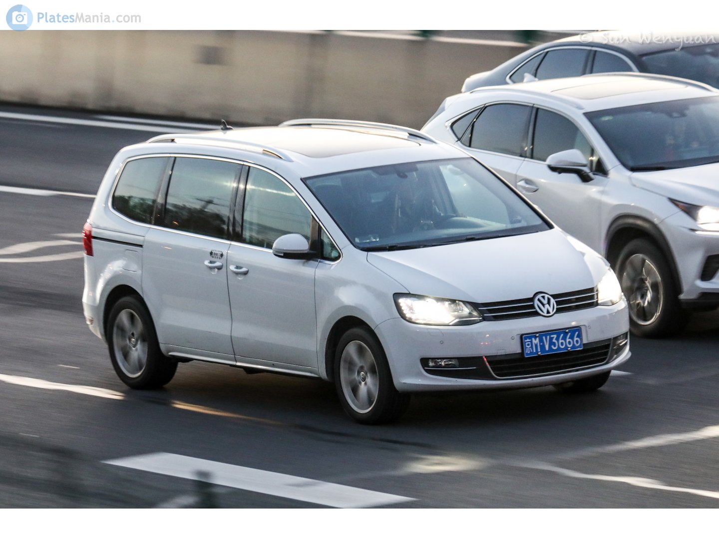 京M·V3666, Volkswagen Sharan 2nd gen (7N), 2010–2022