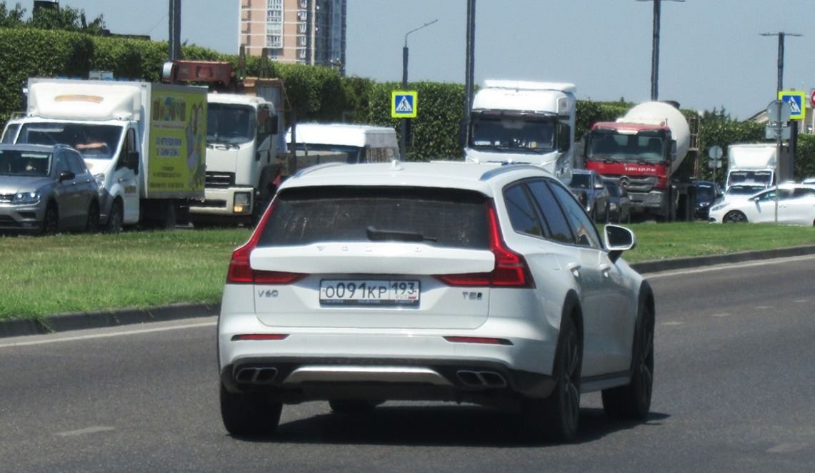 о 091 кр 193, Volvo V60 