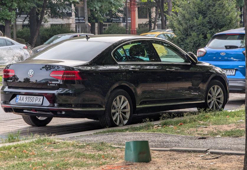 AA 9350 PX, Volkswagen Passat 