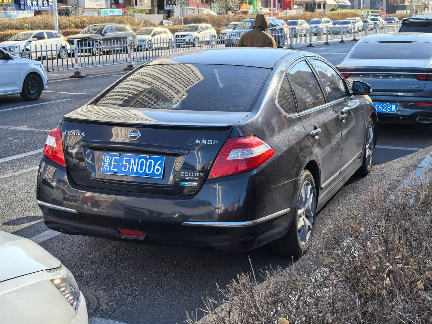 黑E·5N006, Nissan Teana 2nd gen (J32), 2008–2014 (–2019 for TW-market)