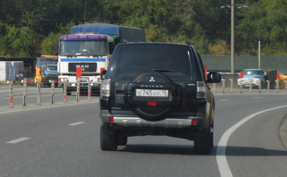 о 745 оо 15, Mitsubishi Pajero 4th gen 5-door SUV (V90/NS/NT/NW/NX), 2006–2021