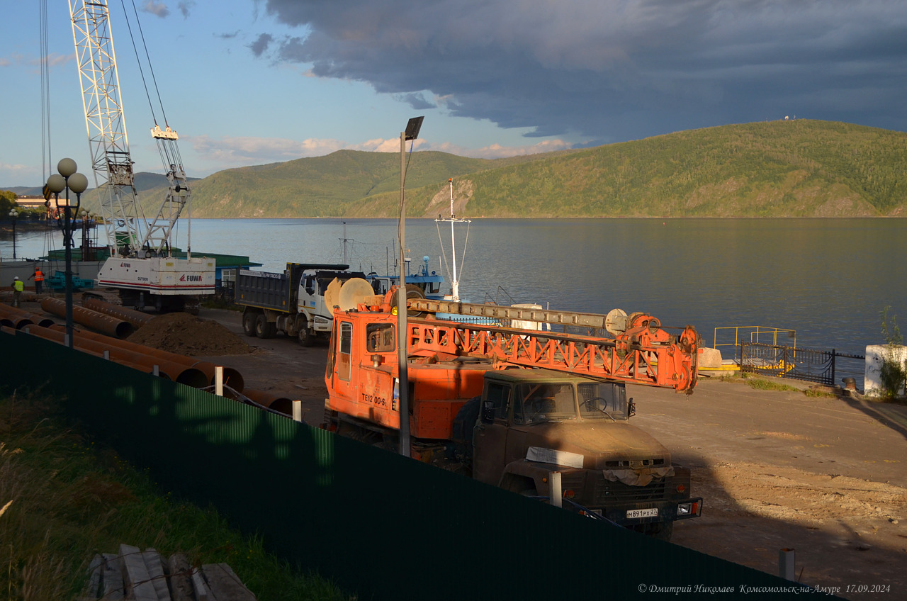 м 891 рх 27, KrAZ 250 