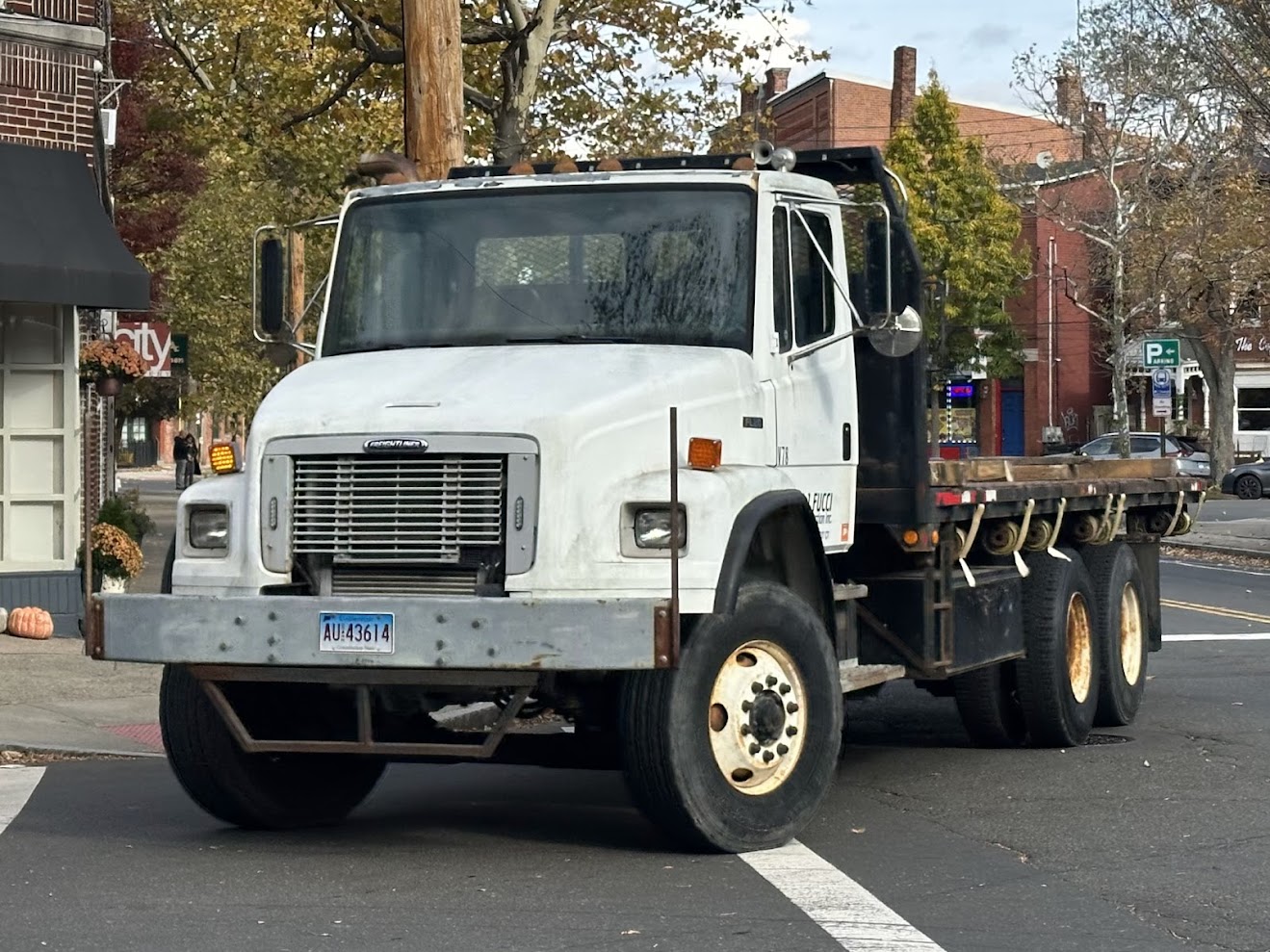 AU-43614, Freightliner FL-Series 