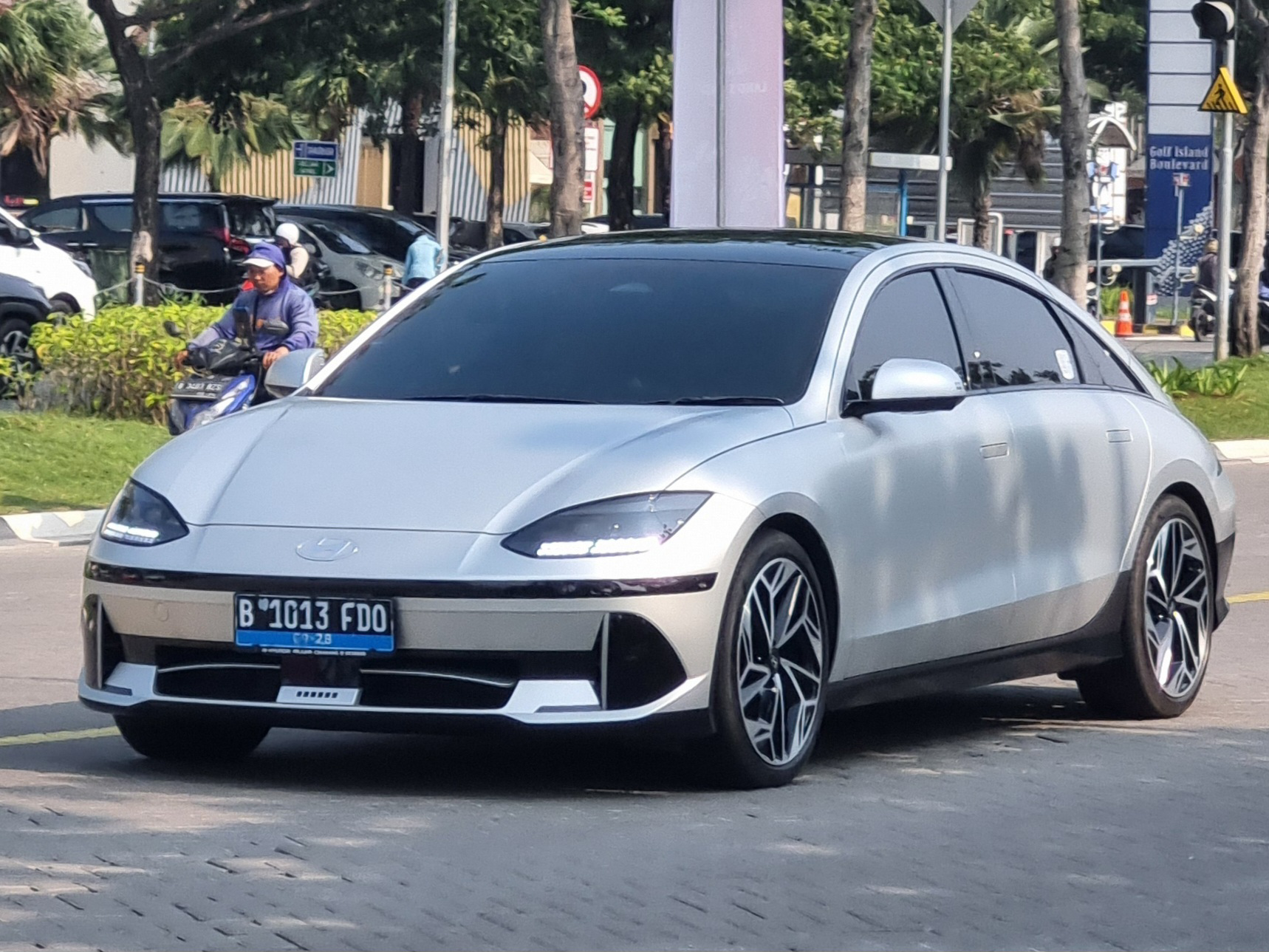 B 1013 FDO, Hyundai Ioniq 6 1st gen (CE), 2022–