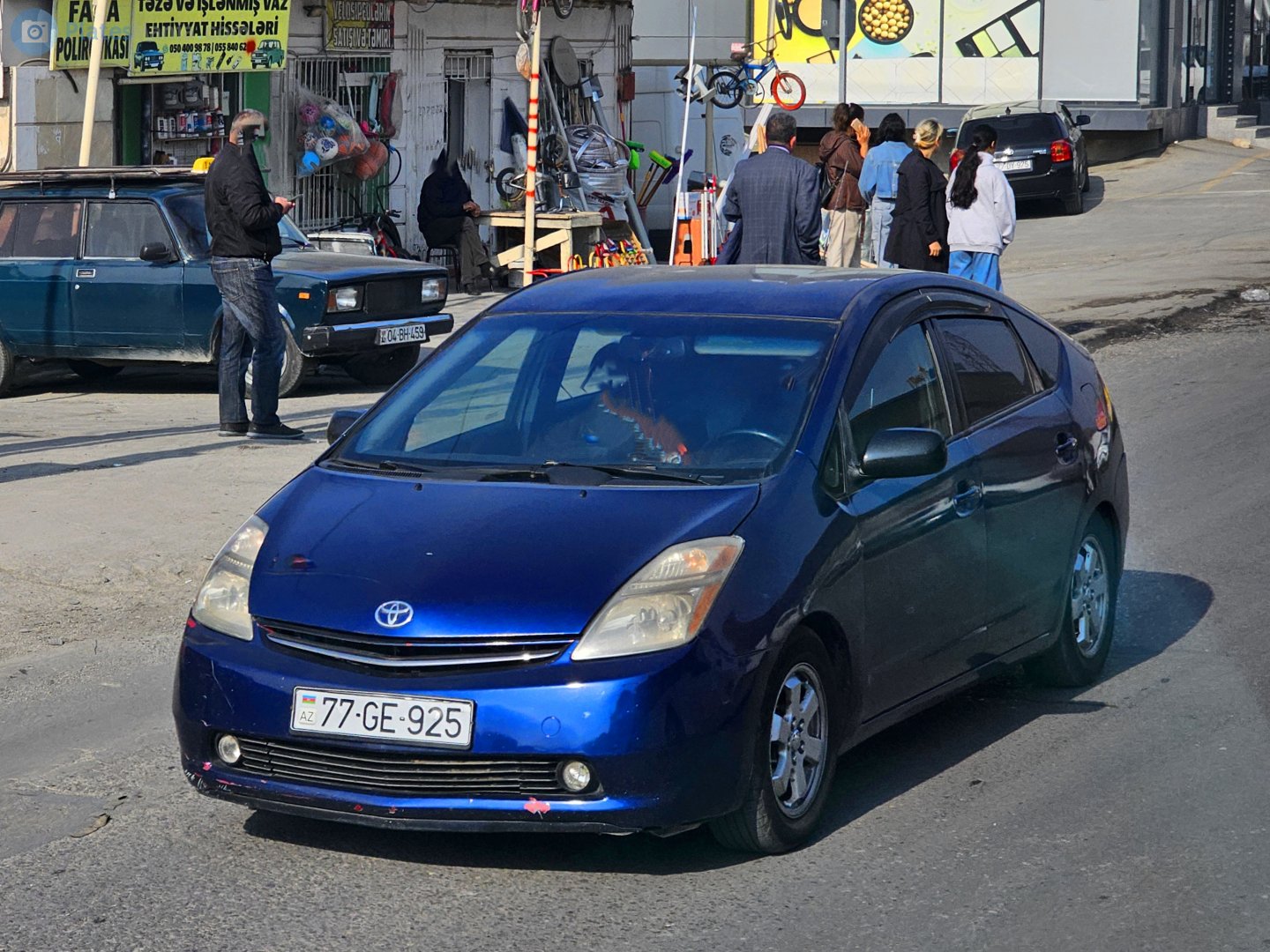 77 GE 925, Toyota Prius 2nd gen (NHW20), 2003–2011
