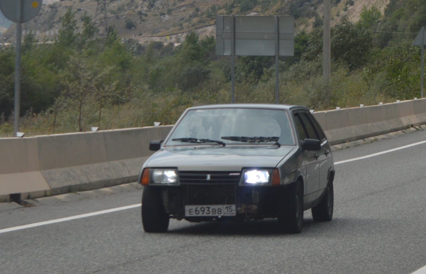 е 693 вв 15, Lada (VAZ) 2109 