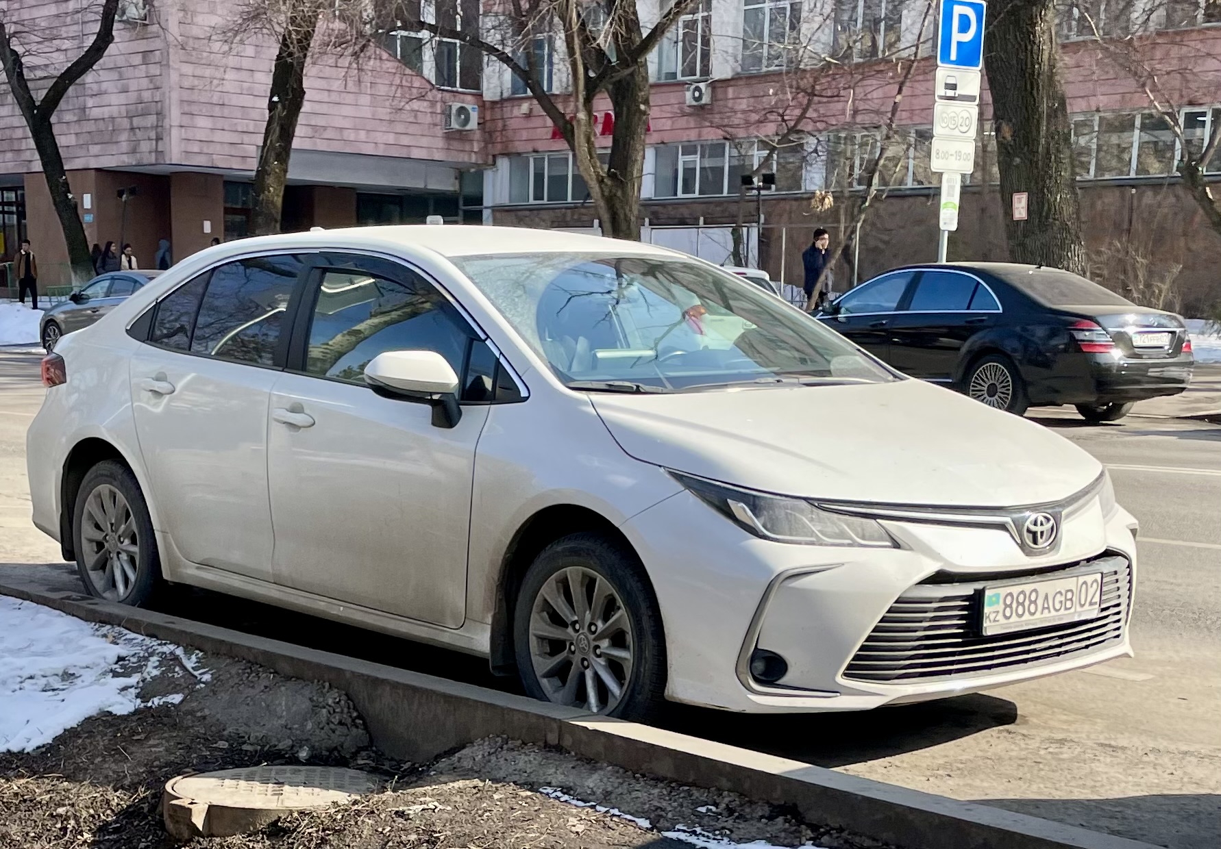 888 AGB 02, Toyota Corolla 