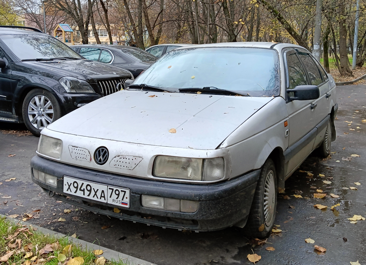 х 949 ха 797, Volkswagen Passat 3rd gen Sedan (B3; 35i), 1988–1993