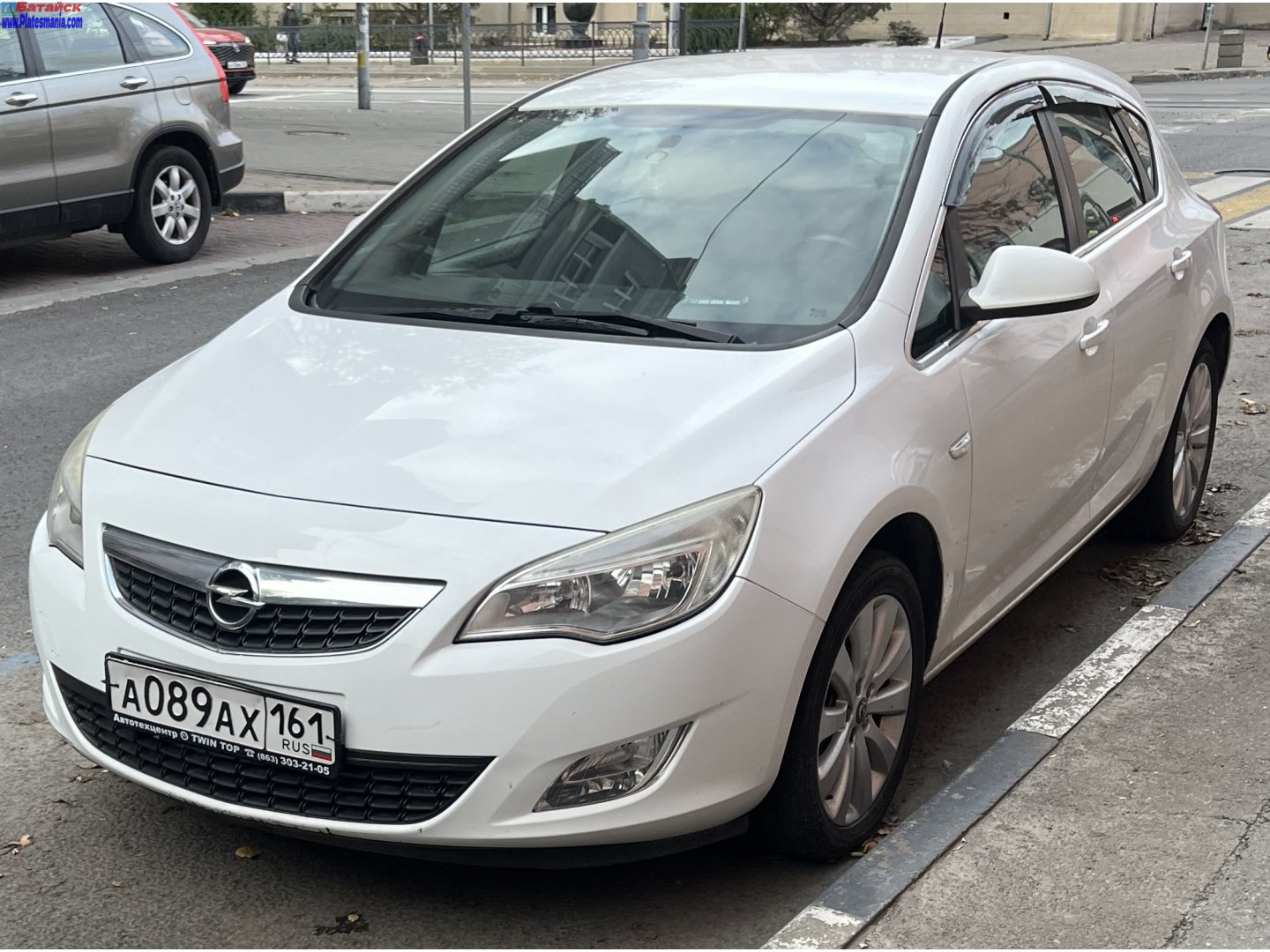 а 089 ах 161, Opel Astra 4th gen Hatch (J; P10), 2009–2015