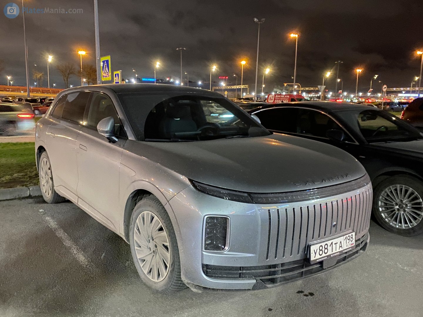 у 881 та 198, Exlantix ET 