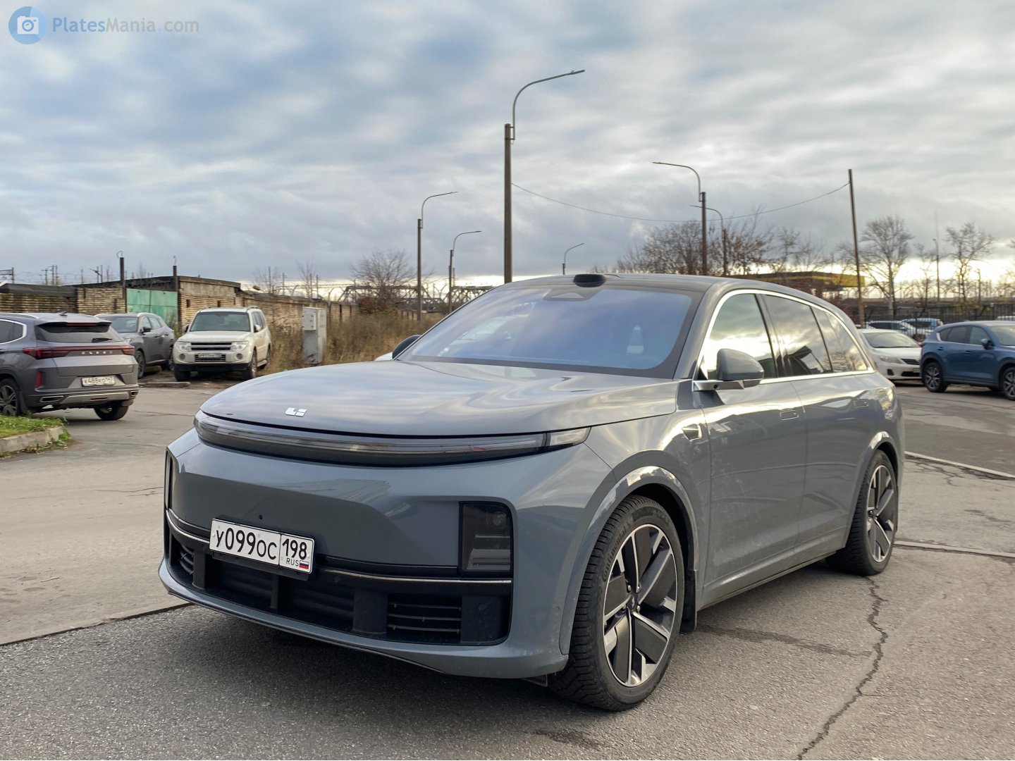 у 099 ос 198, Li Xiang L7 1st gen, 2023–