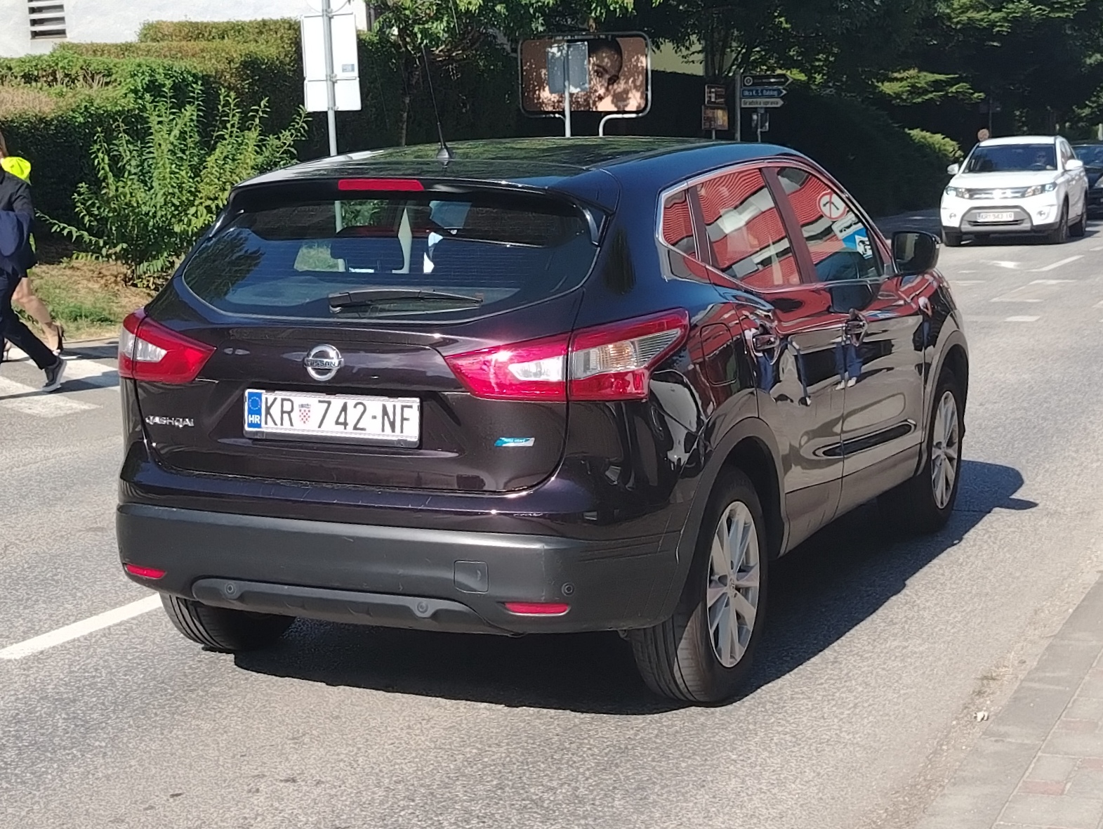 KR 742-NF, Nissan Qashqai 