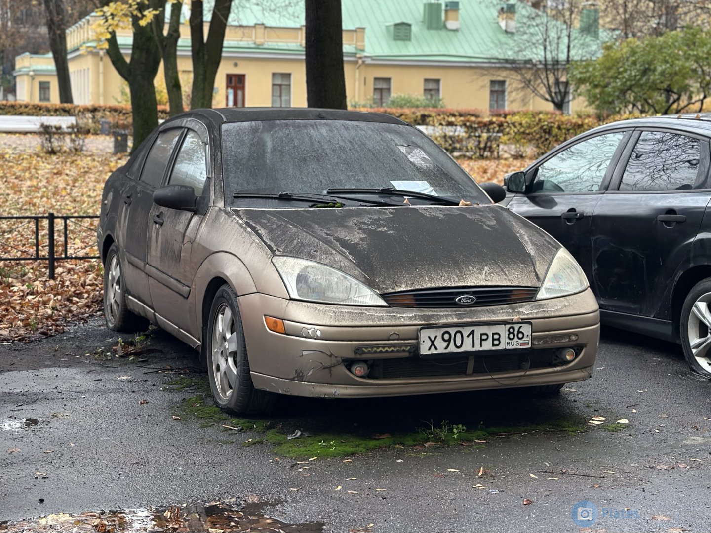 х 901 рв 86, Ford Focus 1st gen Sedan (DFW; C170), 1998–2005 (–2008 for LATAM-market)