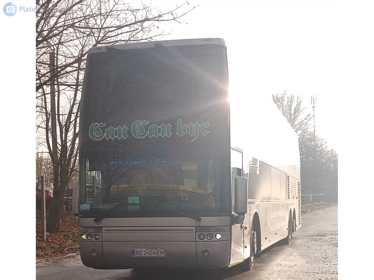 BE 2424 EM, Van Hool TD927 