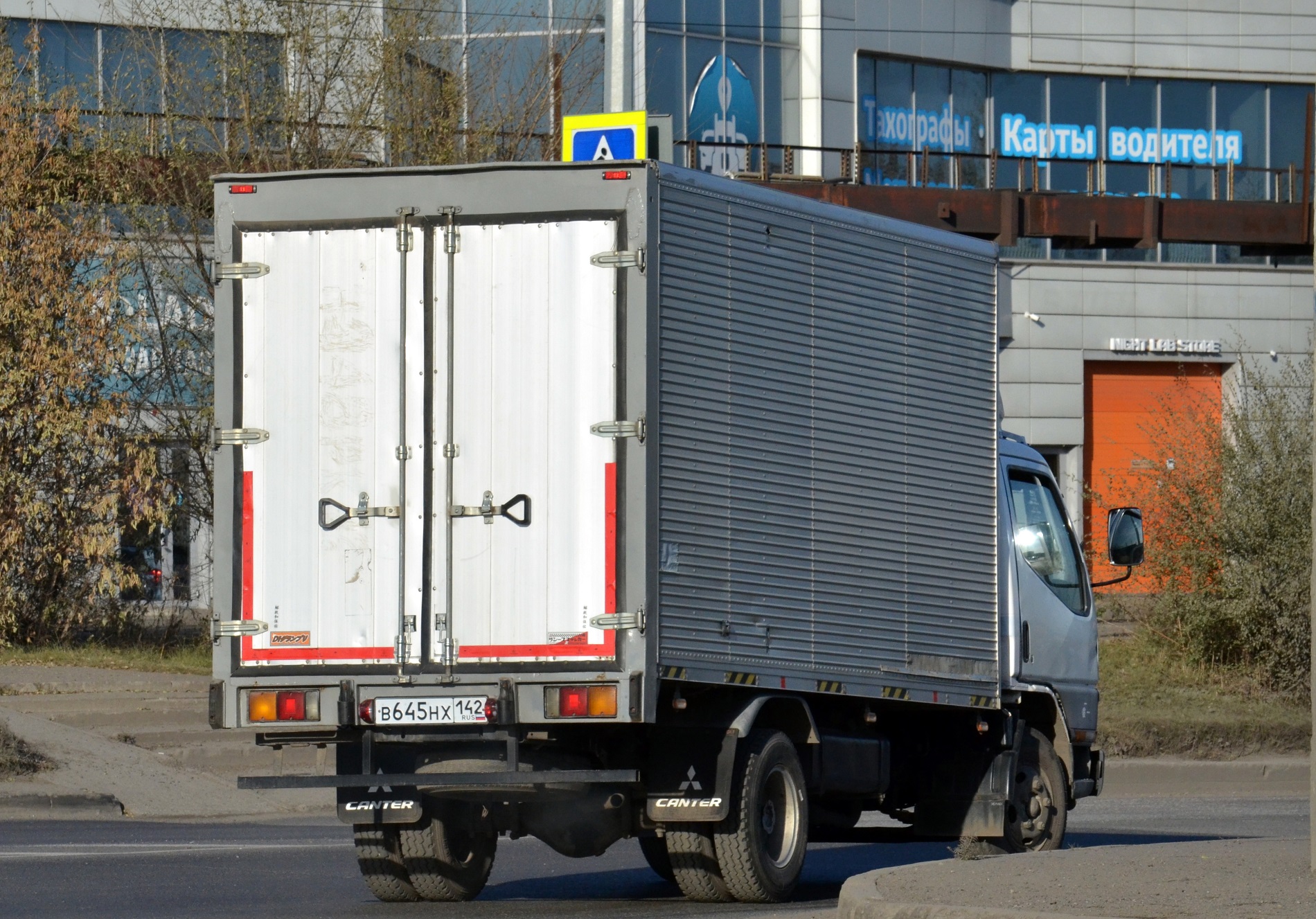 в 645 нх 142, Mitsubishi Canter 6th gen (FE5/FE6), 1993–2010