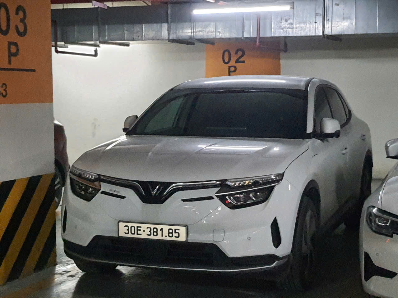 30E-381.85, VinFast VF8 1st gen, 2022–