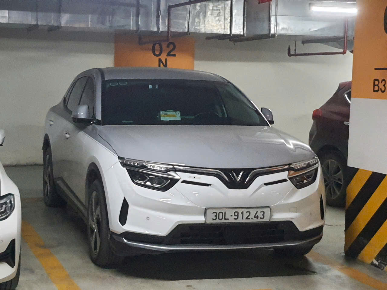 30L-912.43, VinFast VF8 1st gen, 2022–