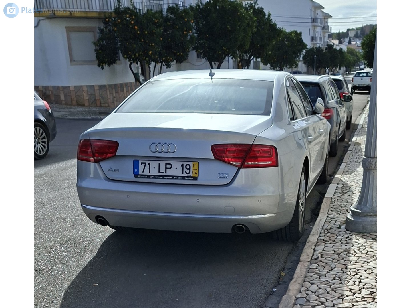 71-LP-19, Audi A8 3rd gen (D4/4H), 2009–2013