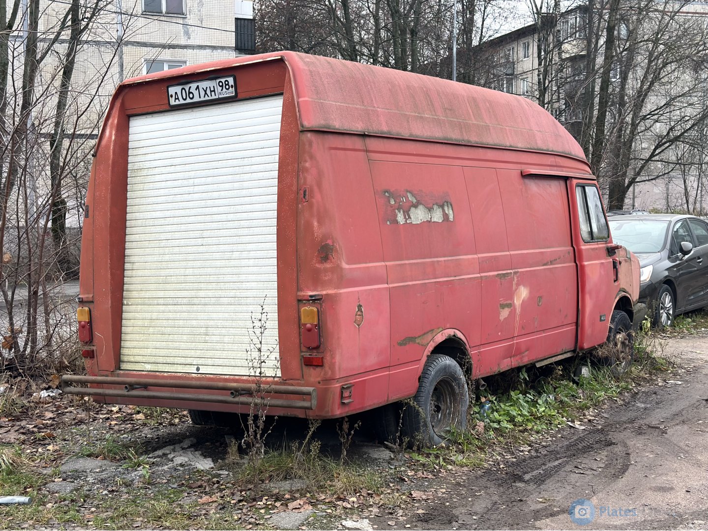 а 061 хн 98, DAF Leyland 400 