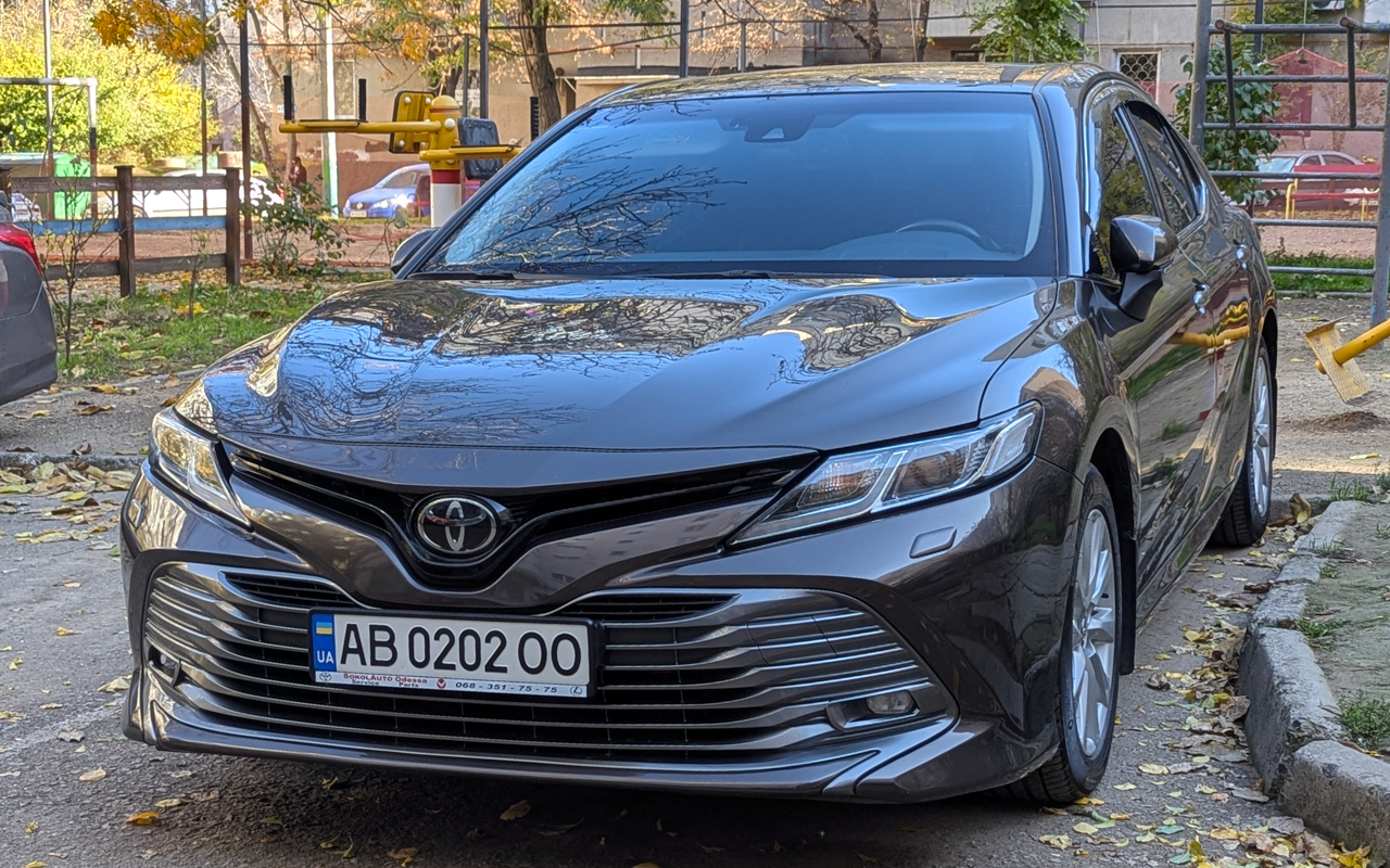 AB 0202 OO, Toyota Camry 8th gen (XV70), 2017–