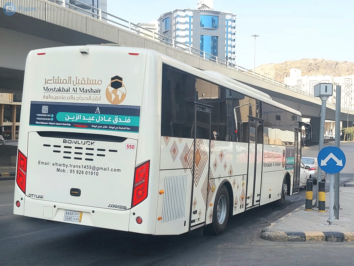 5585 UXA, Bonluck Bus (BLK) JXK6120 