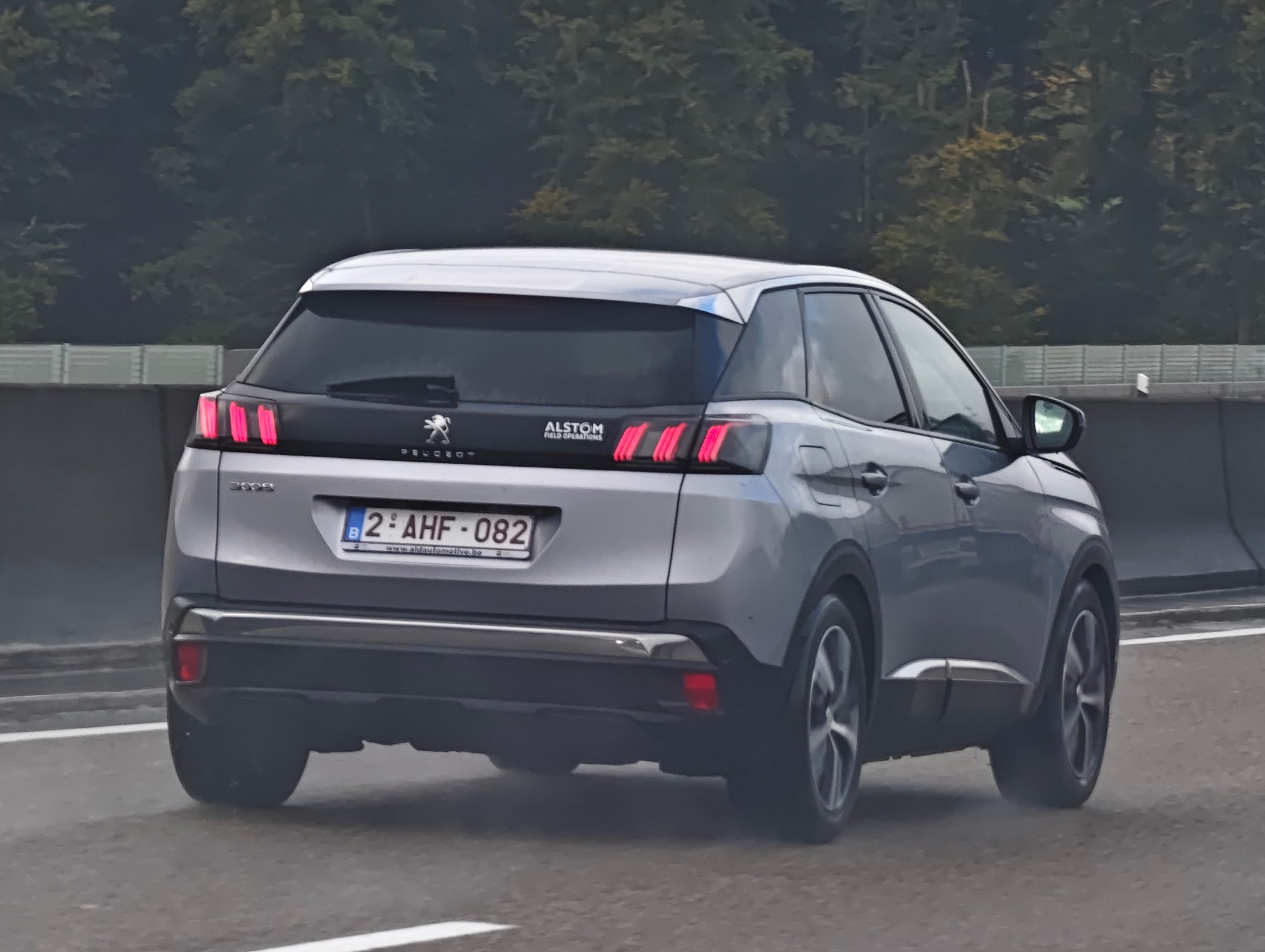 2-AHF-082, Peugeot 3008 