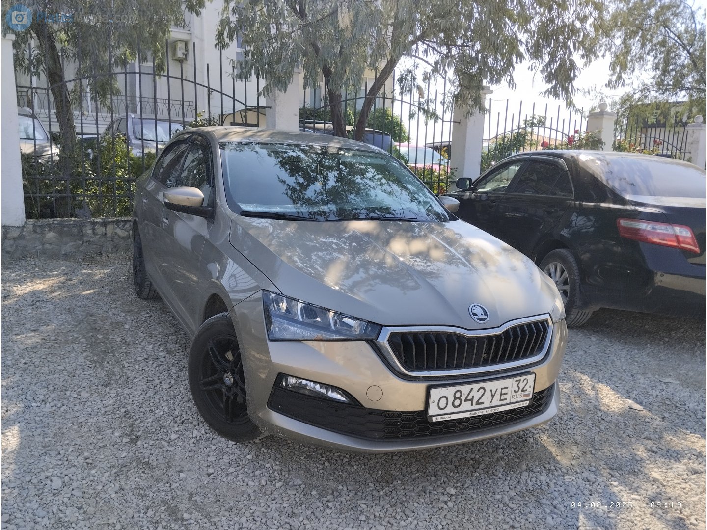 о 842 уе 32, Skoda Rapid 