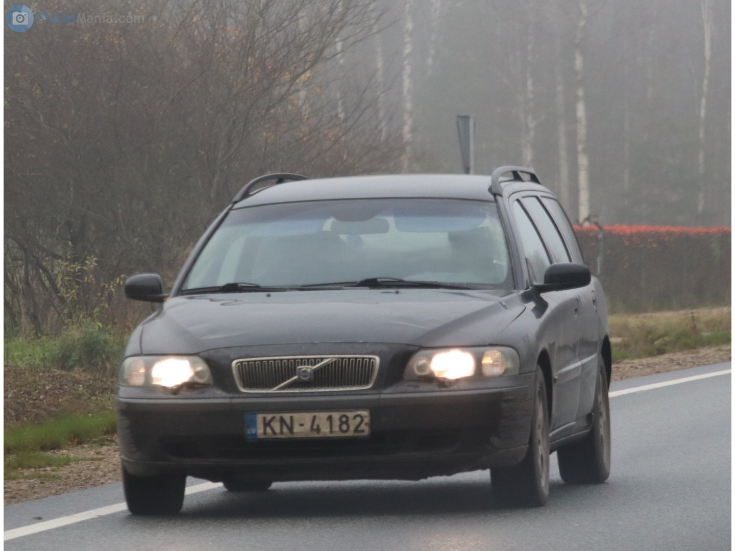 KN-4182, Volvo V70 2nd gen (285), 2000–2007